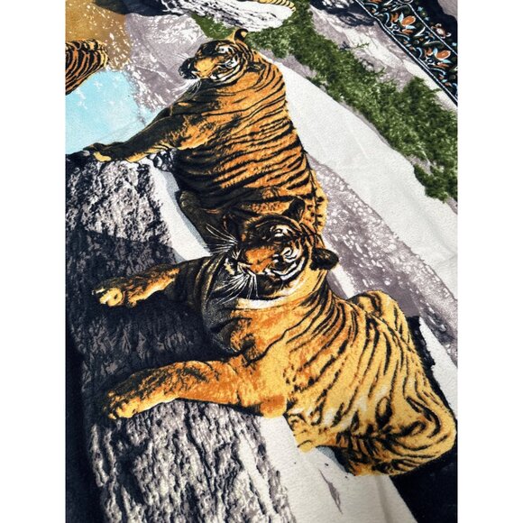 Tiger Print Cotton Wall Hanging/Throw Blanket 51" X 36" With Ornate Border - Picture 5 of 6